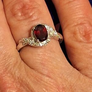 Garnet and Diamond 925 Sterling silver ring Sz 6.5